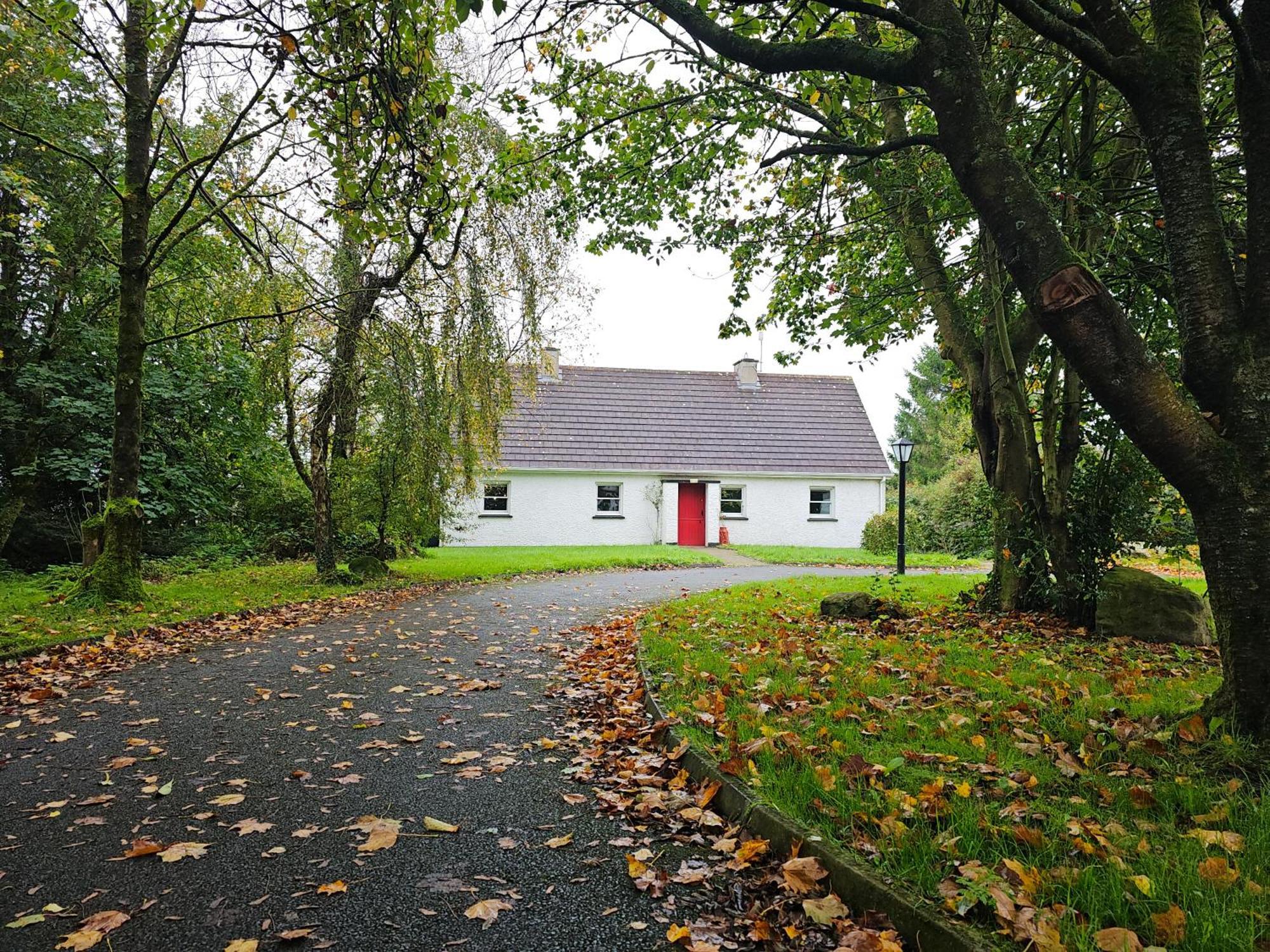 Longford Holiday Red Rose Self Catering Cottage Buitenkant foto